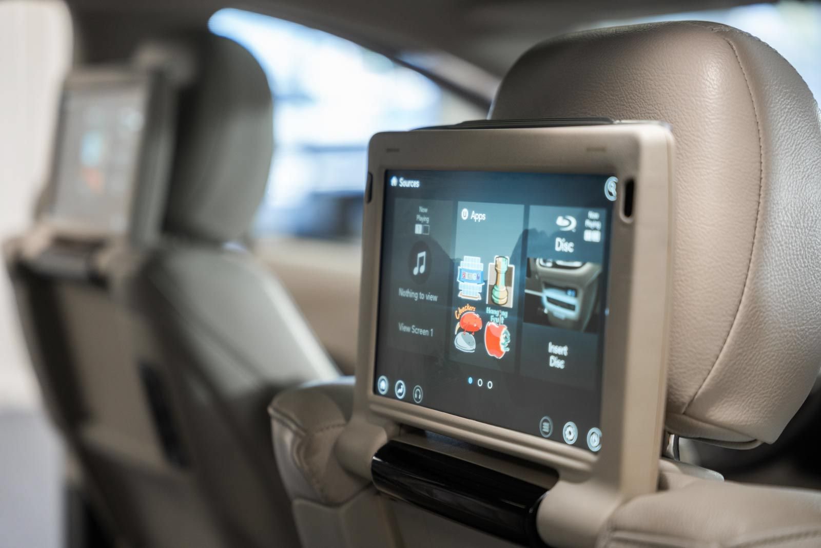 Used 2021 Chrysler Pacifica Touring-L w/ Uconnect Theater Family Group FWD image 38