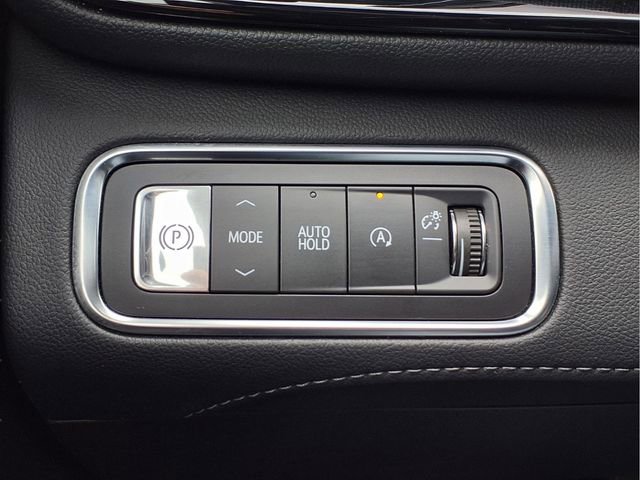 Certified 2025 Buick Enclave Preferred image 12