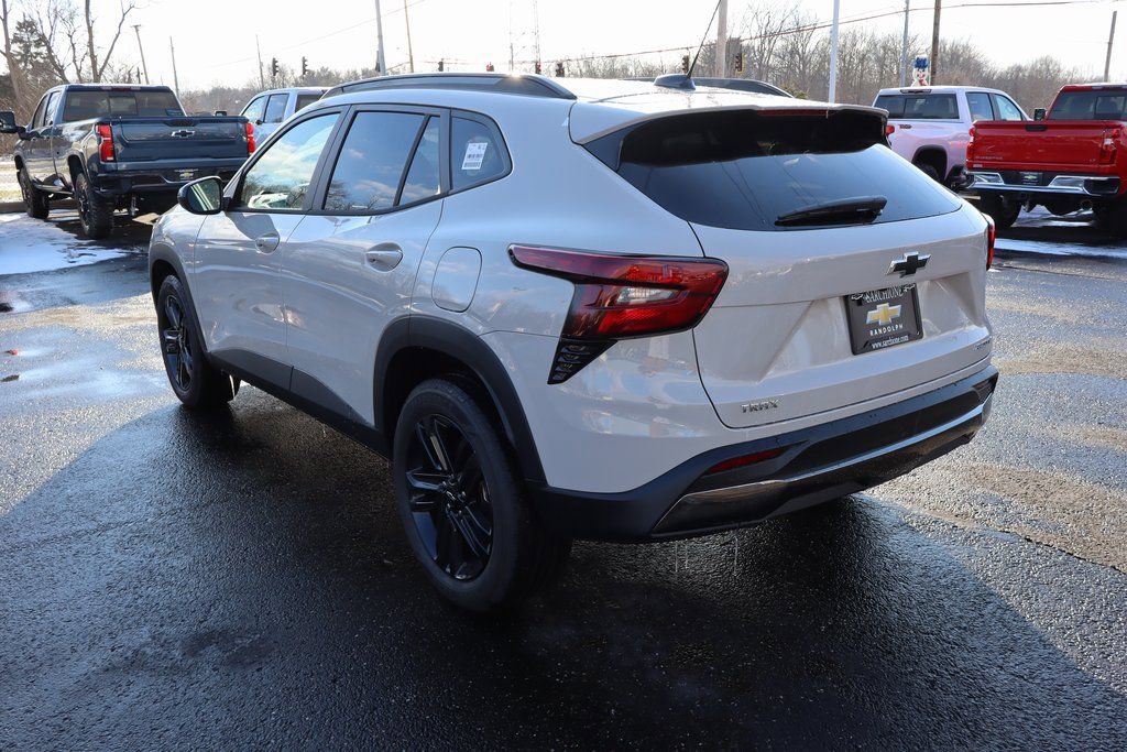 New 2026 Chevrolet Trax ACTIV w/ Sunroof Package image 3