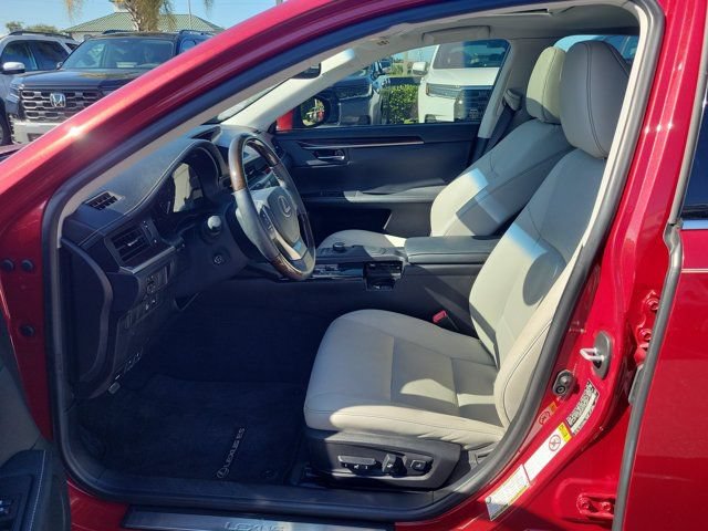 Used 2015 Lexus ES 350 w/ Premium Package FWD image 15