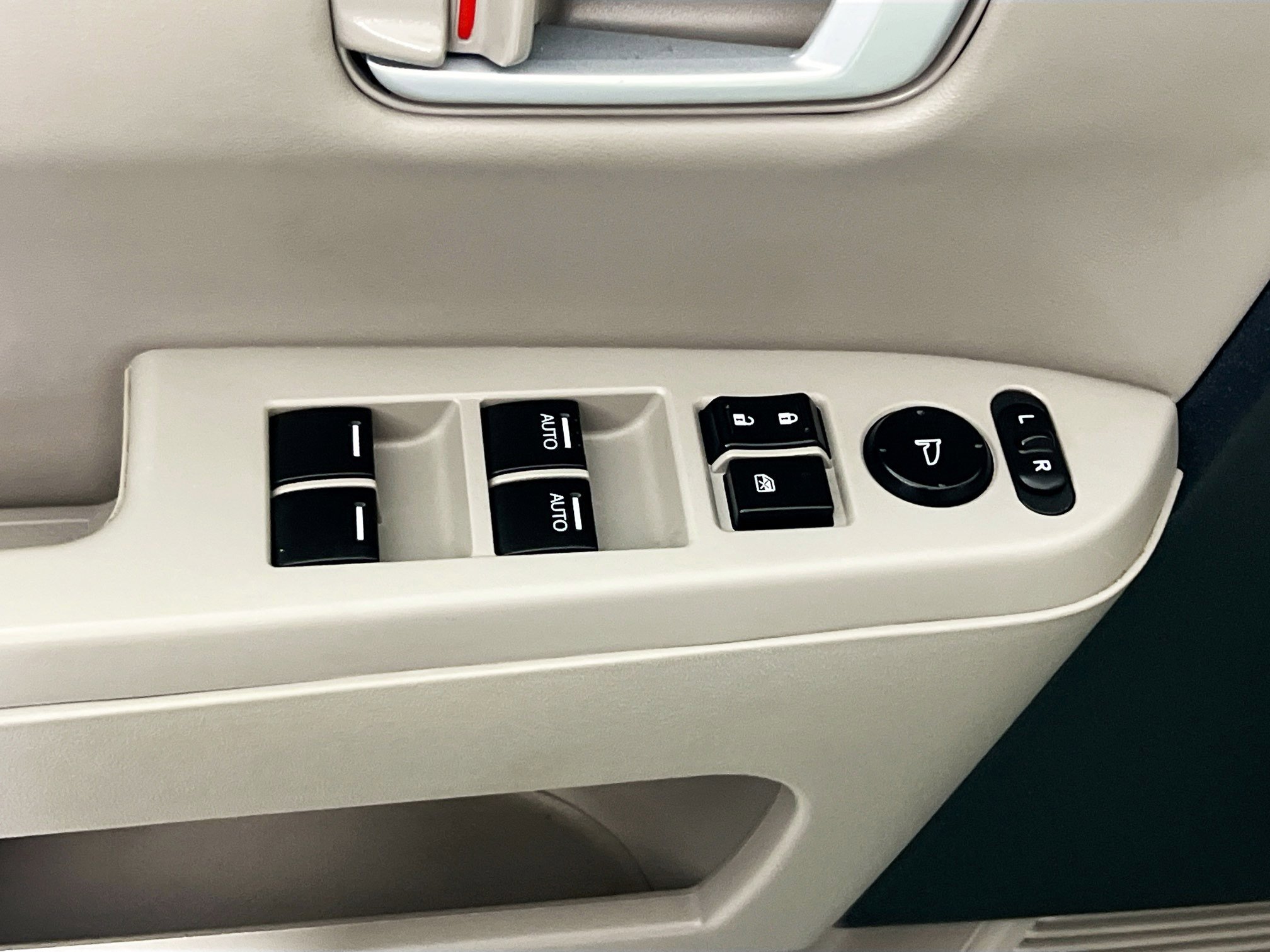 Used 2012 Honda Pilot EX-L image 16