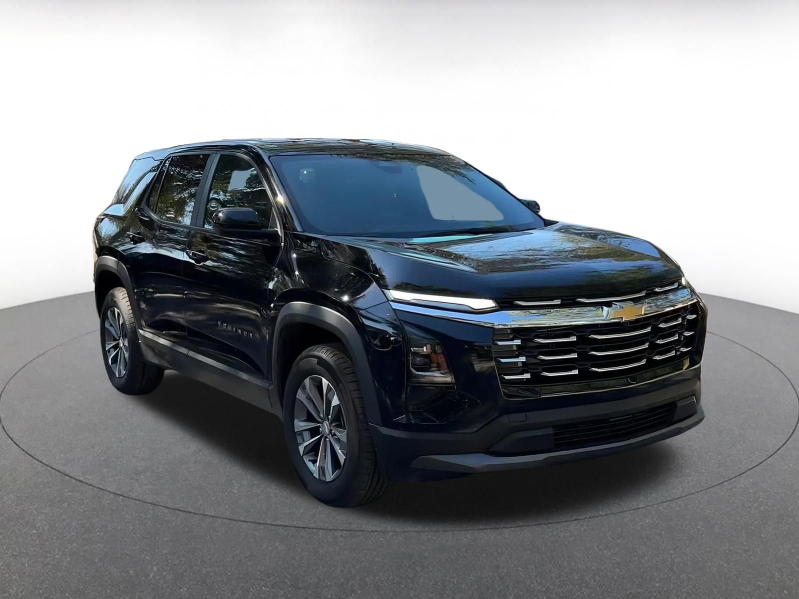 Used 2025 Chevrolet Equinox LT image 3