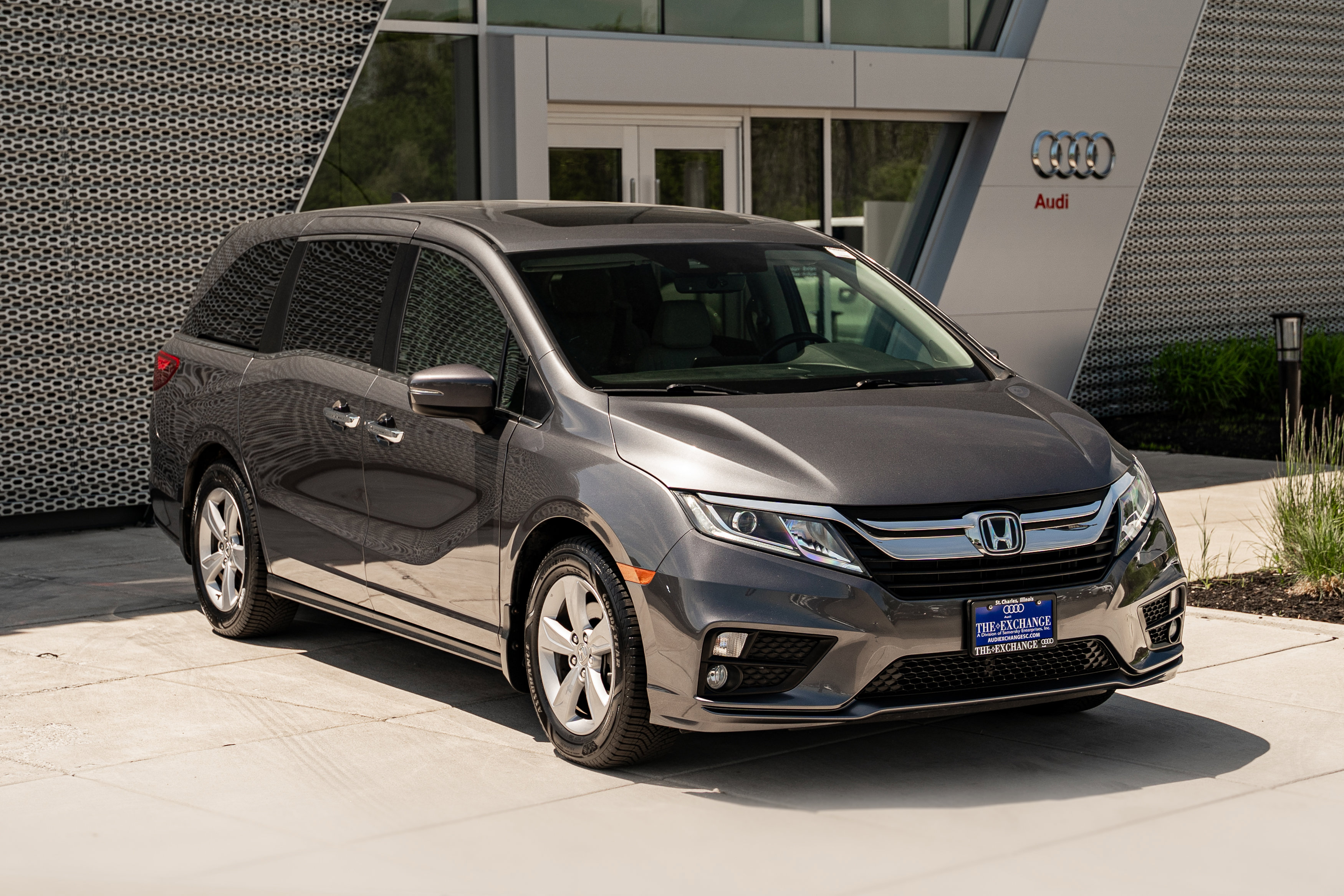 Used 2019 Honda Odyssey EX-L image 2
