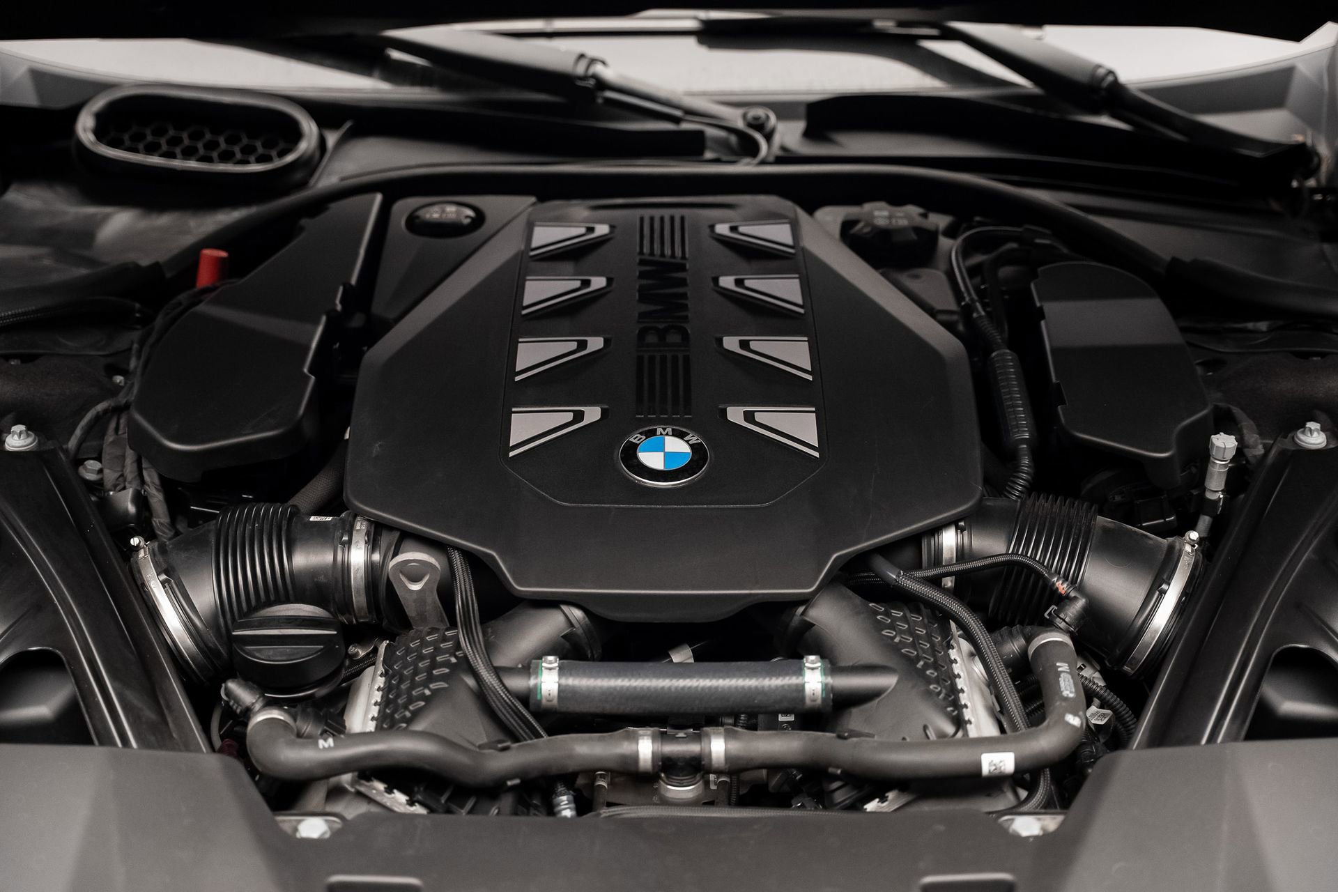 Used 2023 BMW 760i xDrive w/ Executive Package image 76