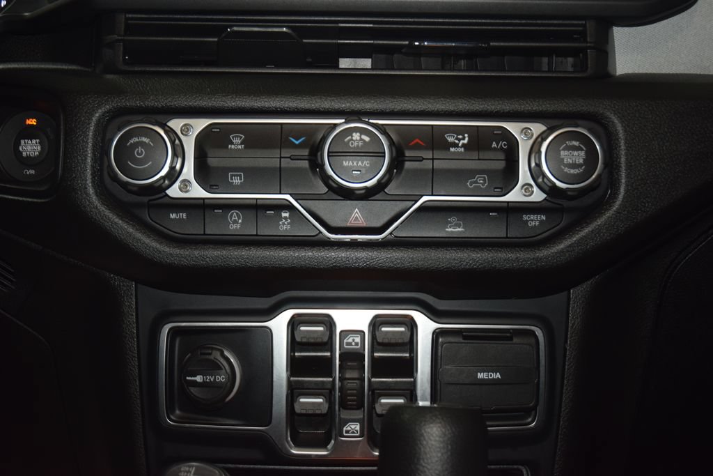 Used 2024 Jeep Gladiator Sport AWD/4WD image 31