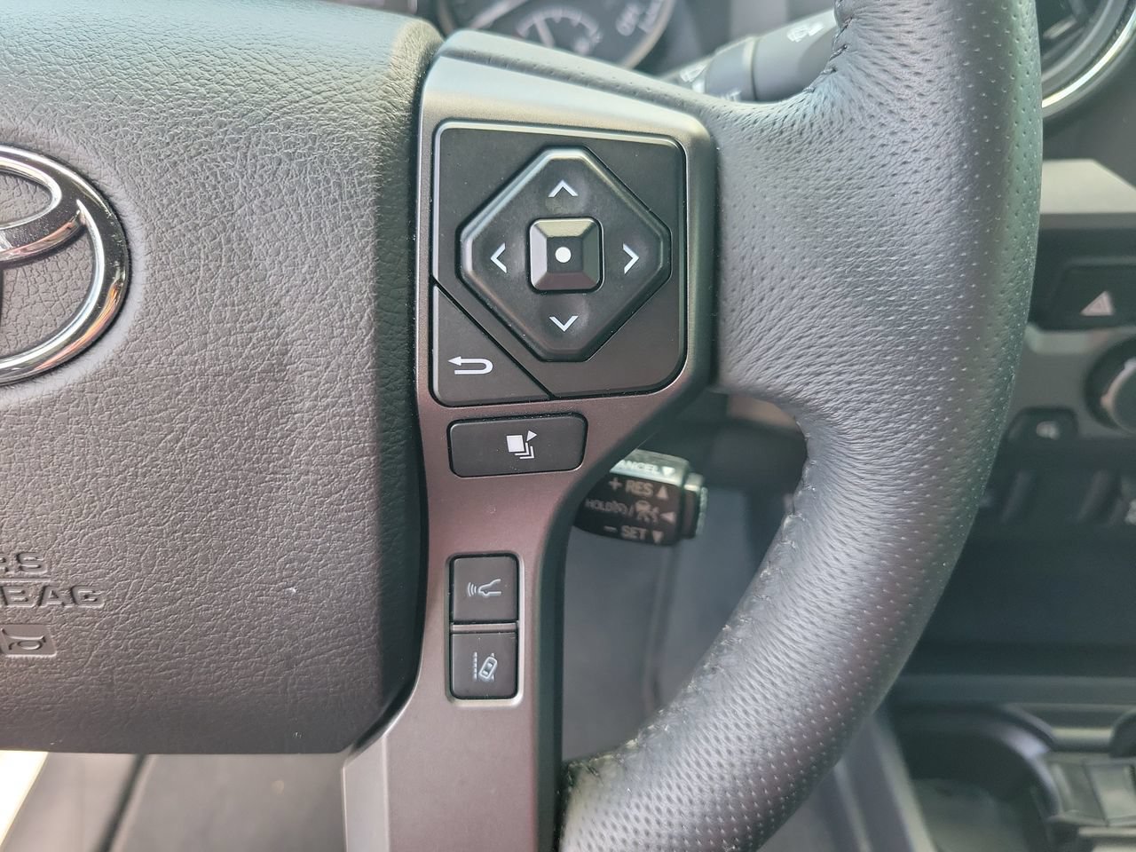 Used 2021 Toyota Tacoma TRD Off-Road RWD image 20