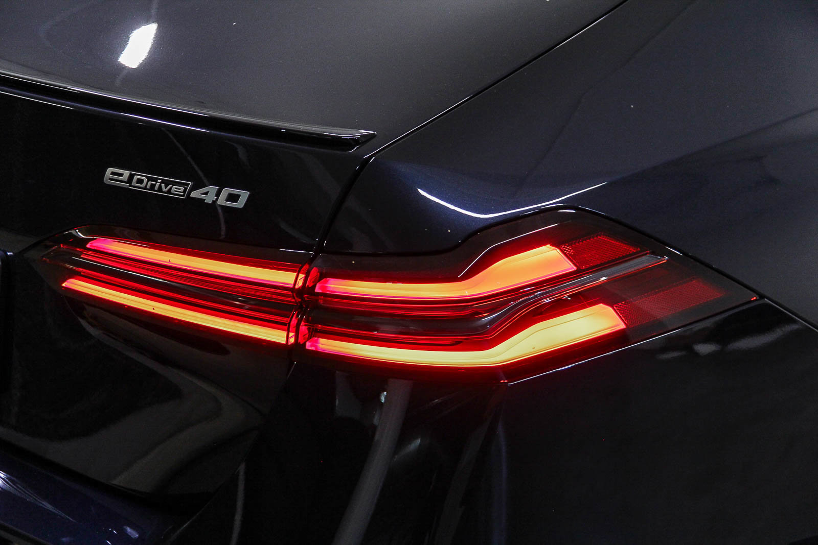 New 2026 BMW i5 eDrive40 w/ M Sport Package image 7