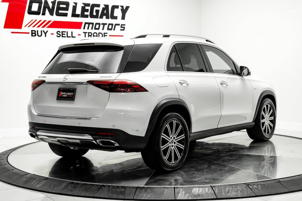 Used 2025 Mercedes-Benz GLE 450e 4MATIC w/ Driver Assistance Package image 10