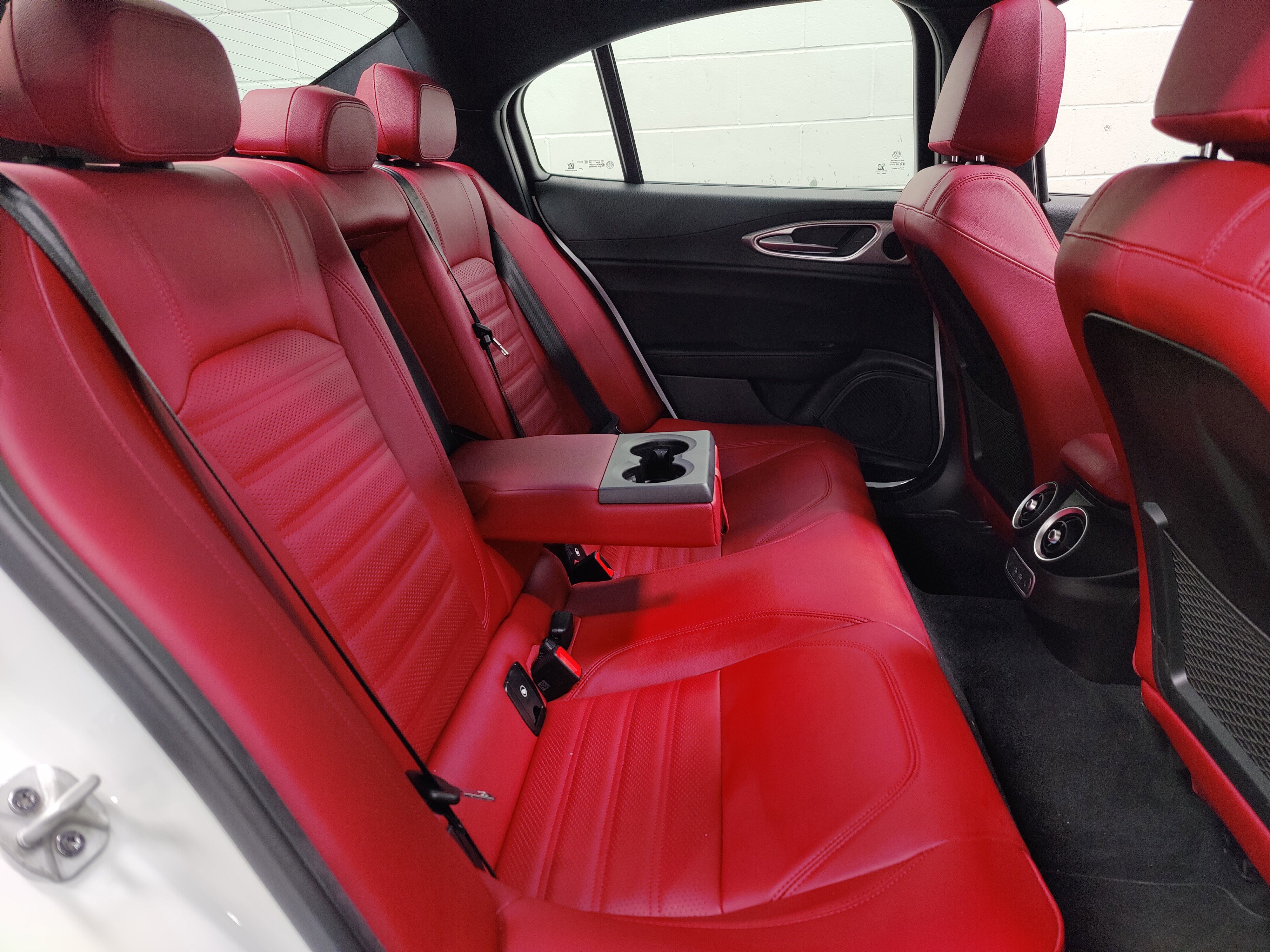 New 2025 Alfa Romeo Giulia AWD w/ Veloce Package AWD image 14