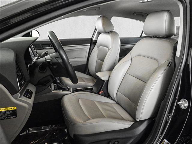 Used 2018 Hyundai Elantra Limited image 17