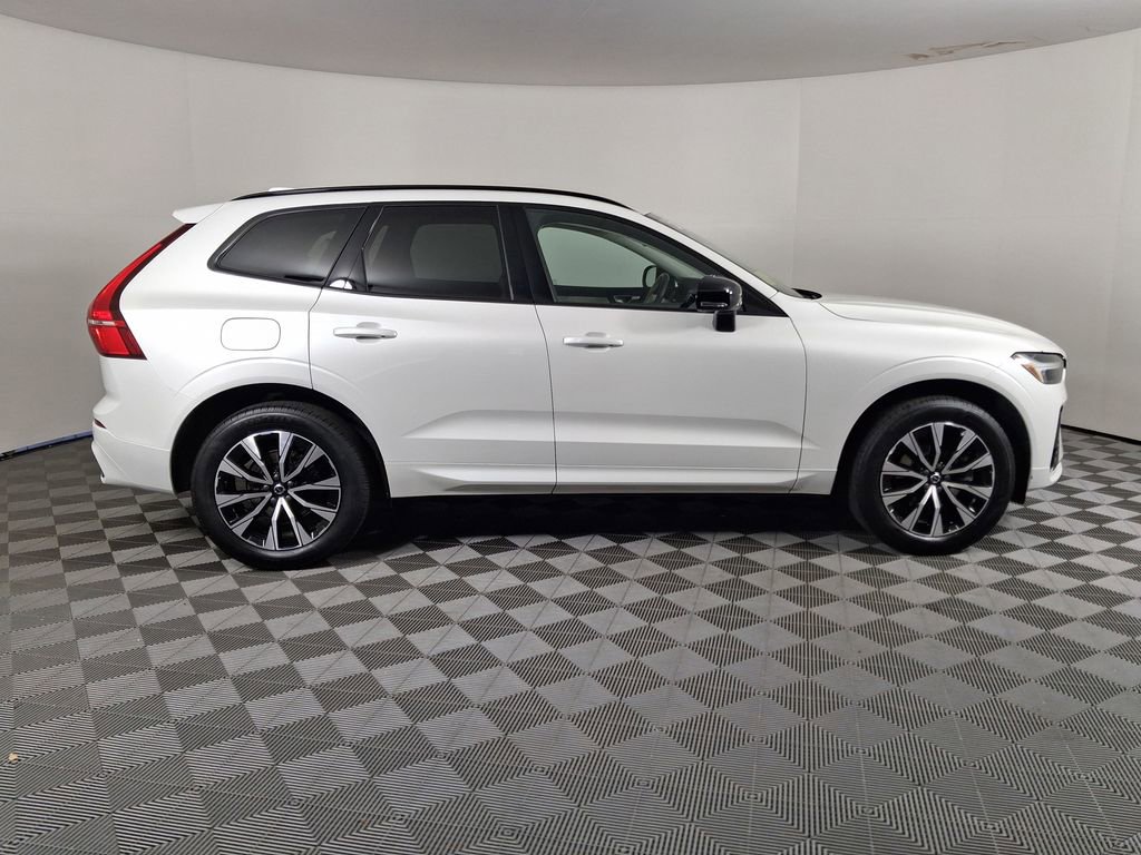 Certified 2024 Volvo XC60 B5 Core w/ Climate Package AWD/4WD image 7