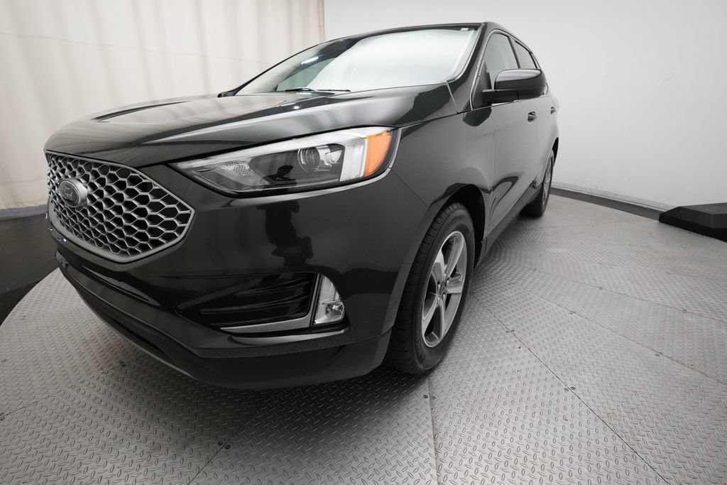 Used 2024 Ford Edge SEL w/ Convenience Package AWD/4WD image 12