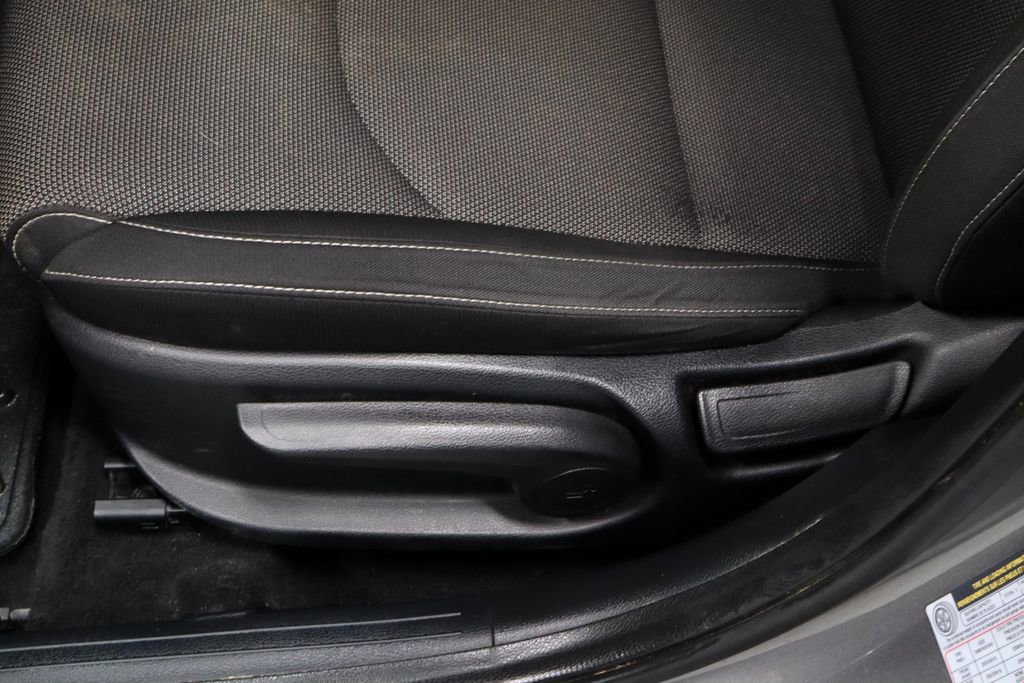 Used 2022 Kia Forte LXS FWD image 23