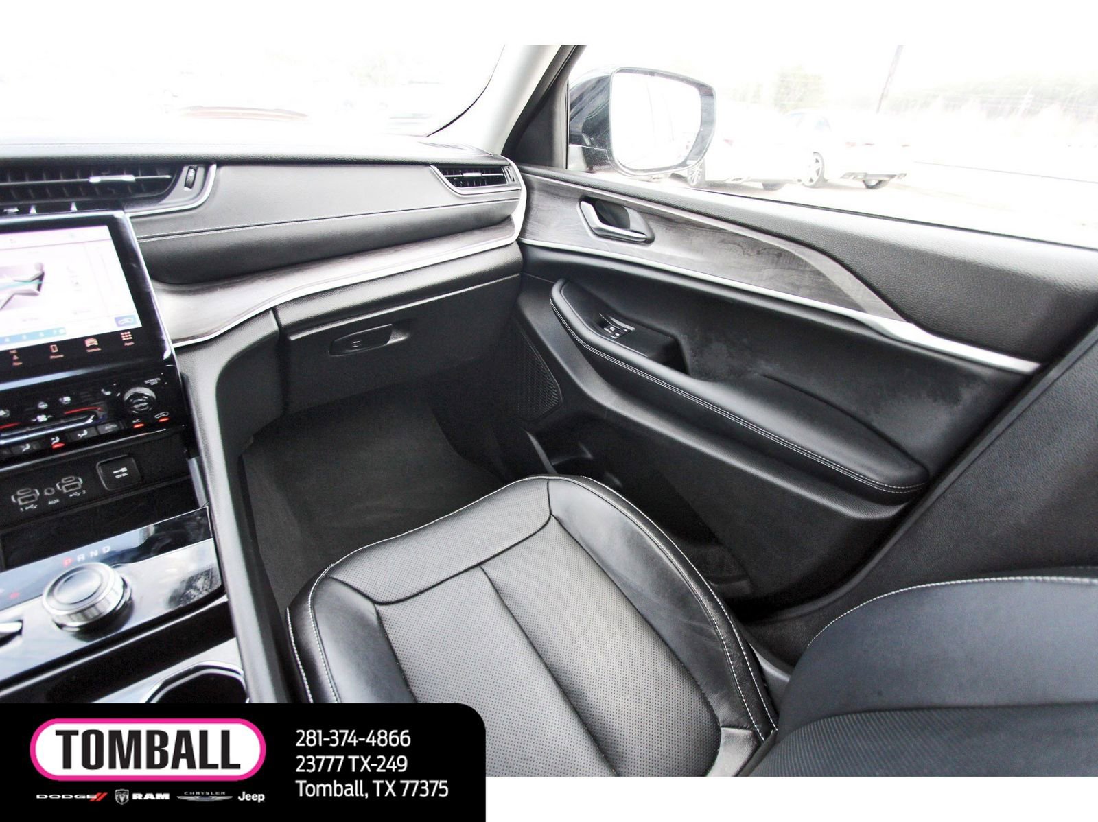 Used 2023 Jeep Grand Cherokee L Limited w/ Luxury Tech Group II image 11