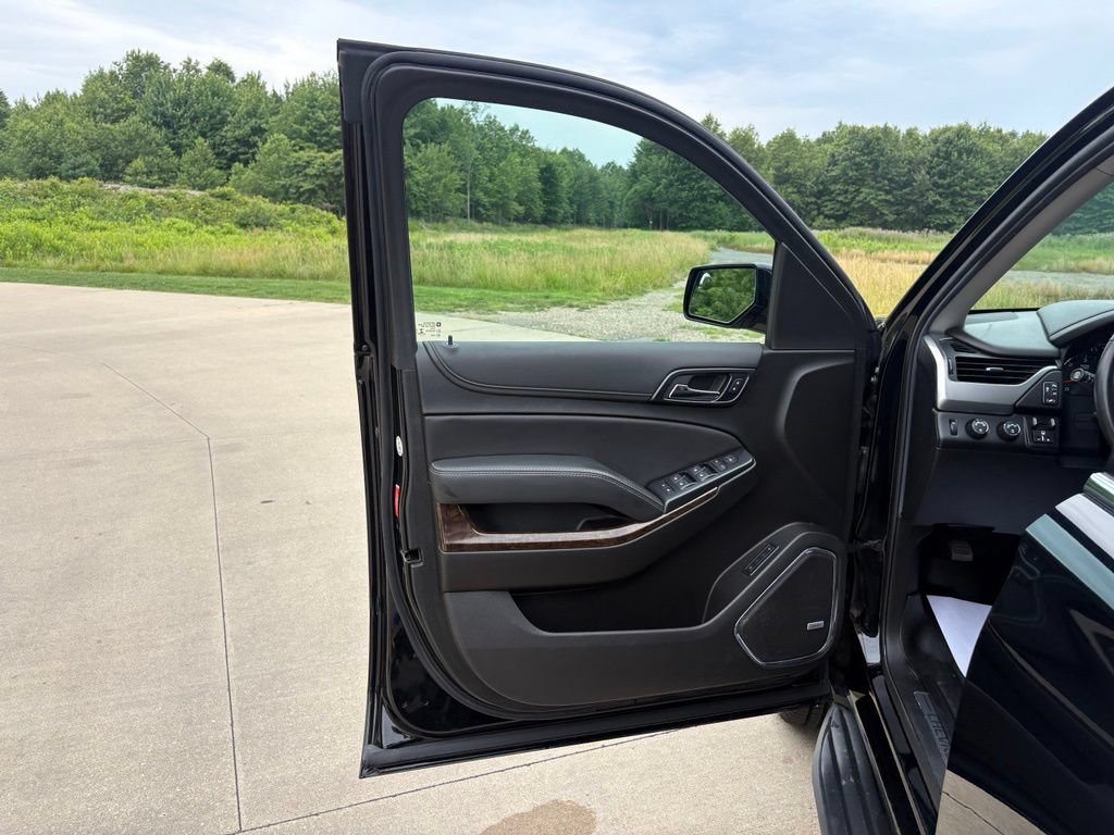 Used 2019 Chevrolet Tahoe LT AWD/4WD image 13