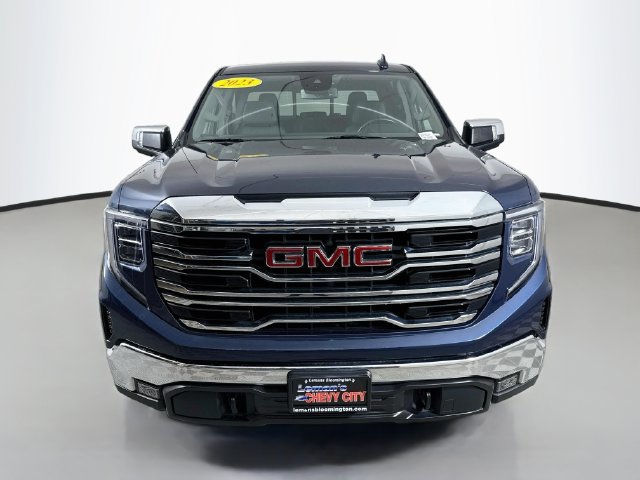 Used 2023 GMC Sierra 1500 SLT w/ SLT Premium Package AWD/4WD image 2