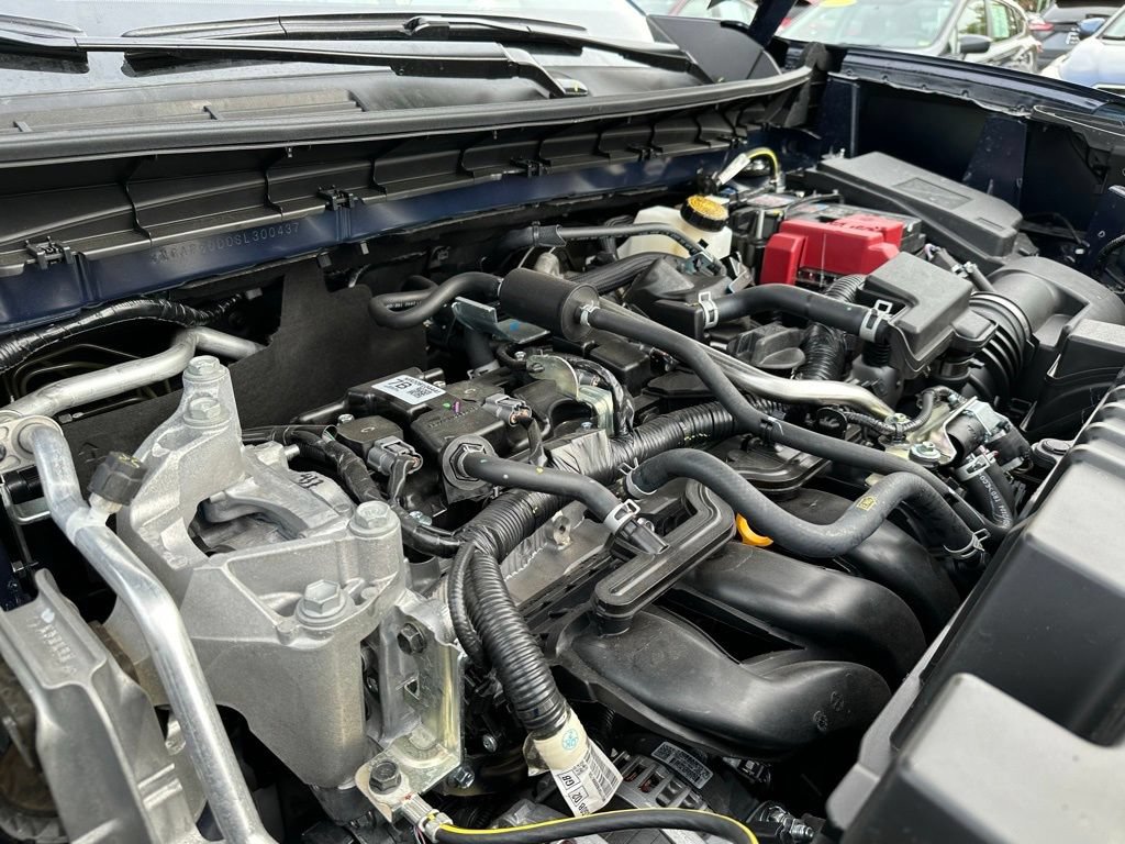 New 2025 Nissan Kicks SR w/ SR Premium Package AWD/4WD image 13
