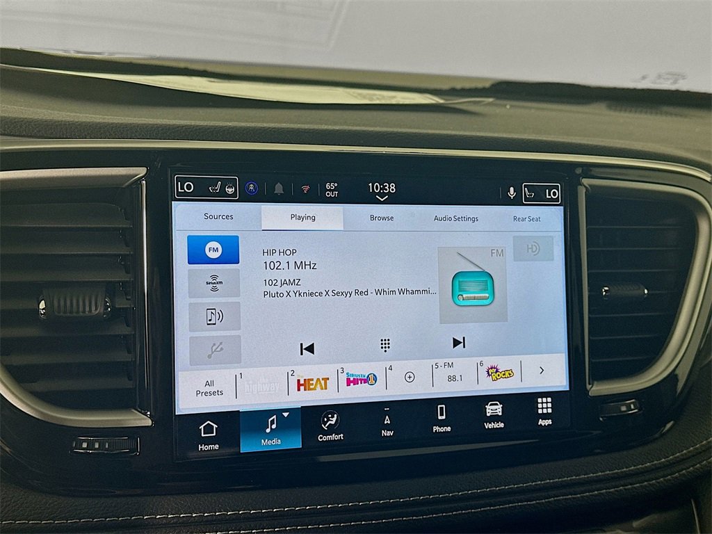 New 2026 Chrysler Pacifica Select image 13