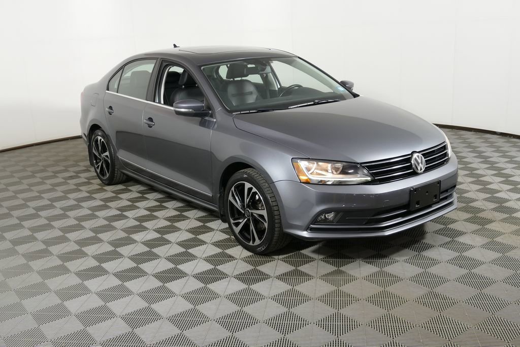 Used 2017 Volkswagen Jetta SEL FWD image 1