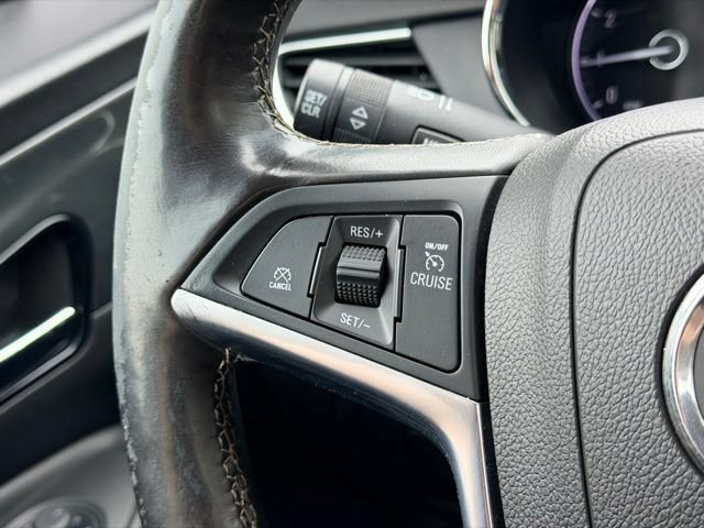 Used 2017 Buick Encore Essence FWD image 8