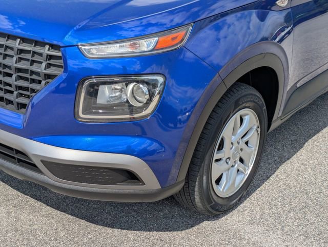 Used 2021 Hyundai Venue SE FWD image 9