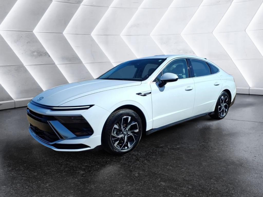 New 2025 Hyundai Sonata SEL image 1