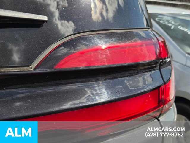 Used 2023 Chrysler Pacifica Pinnacle image 14