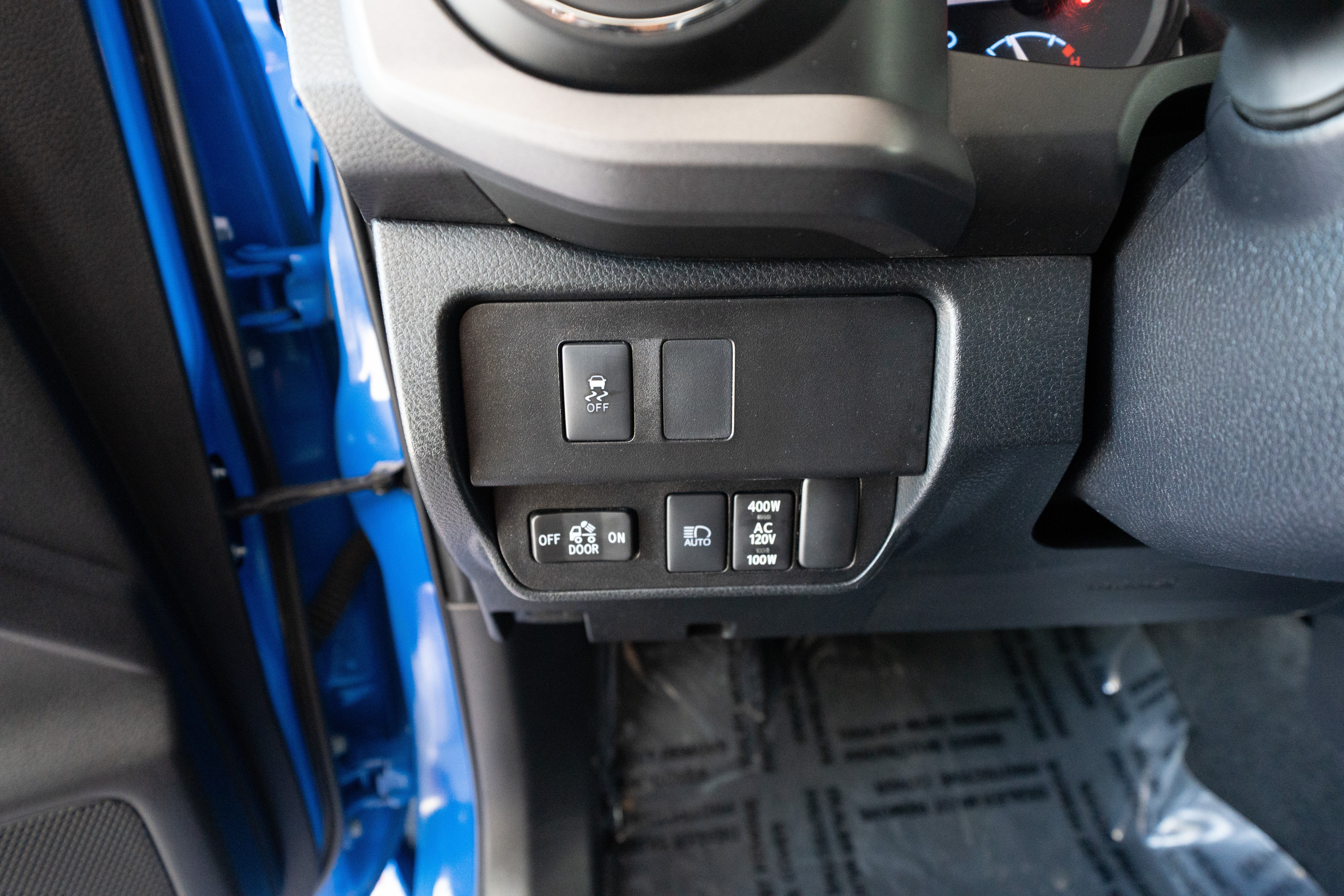 Used 2021 Toyota Tacoma TRD Sport AWD/4WD image 11