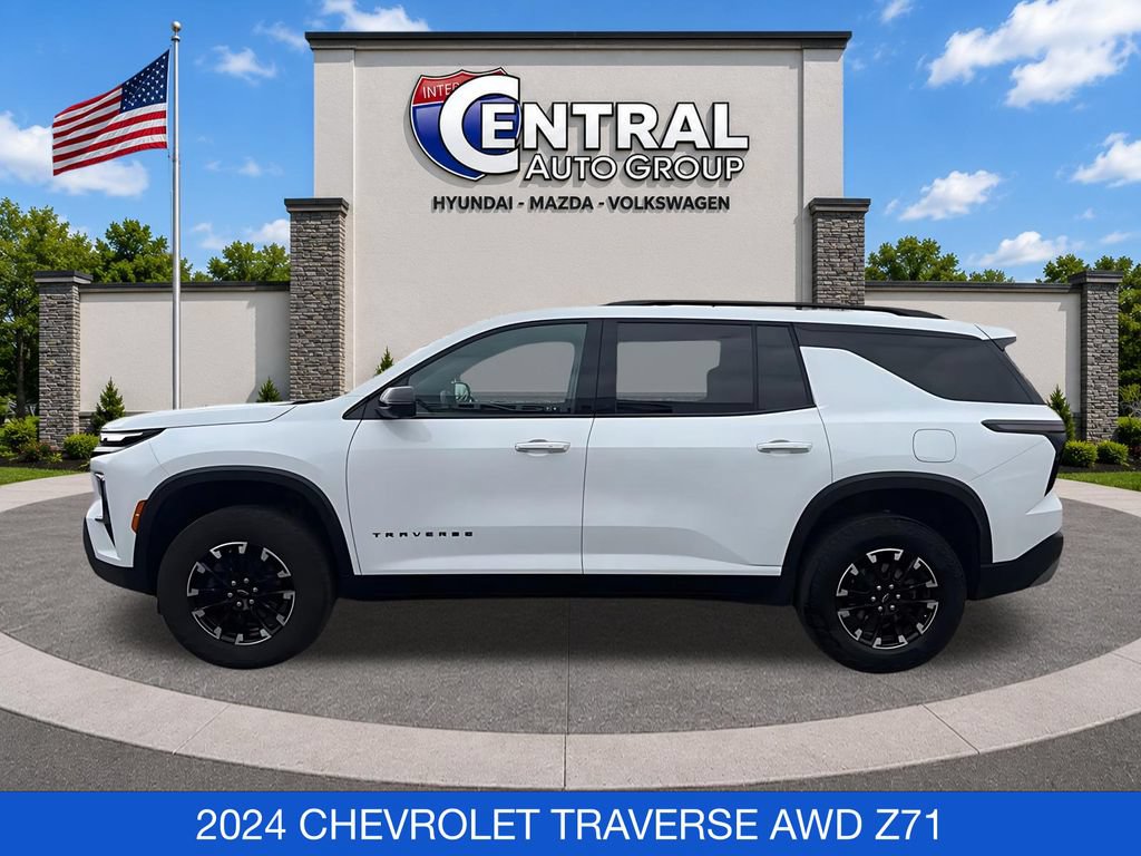 Used 2024 Chevrolet Traverse Z71 AWD/4WD image 7