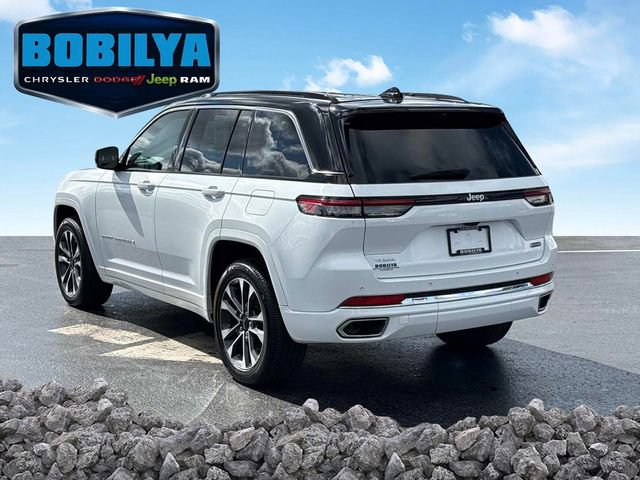 Used 2024 Jeep Grand Cherokee Overland w/ Luxury Tech Group IV AWD/4WD image 4