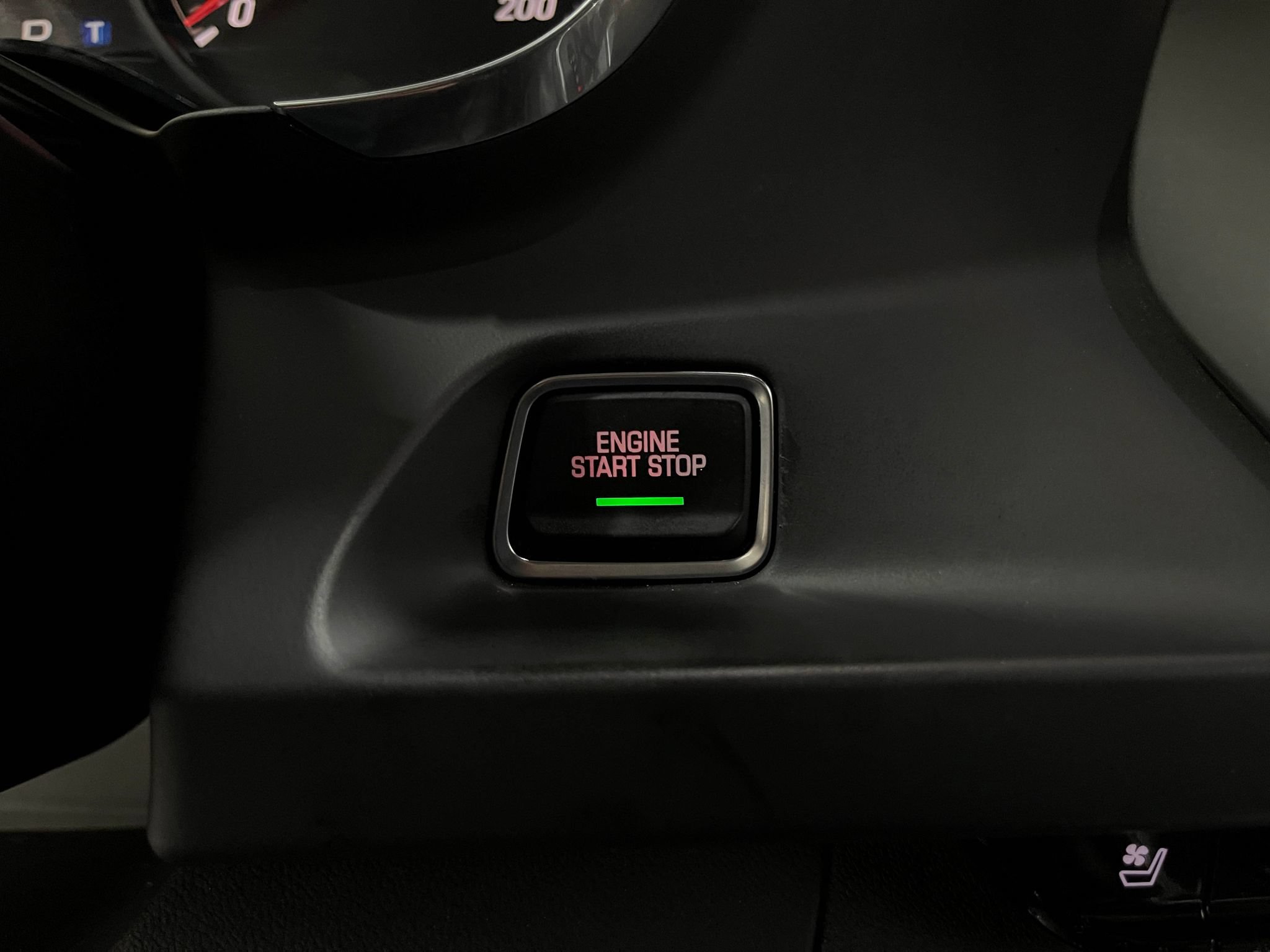 Used 2018 Chevrolet Camaro SS RWD image 19