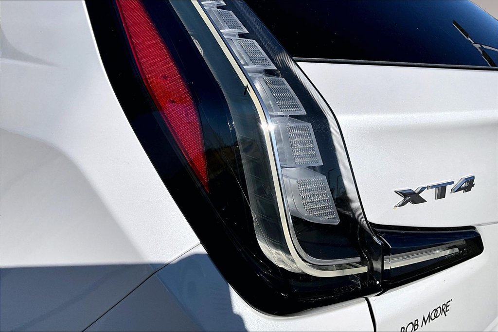 Used 2024 Cadillac XT4 Sport FWD image 32