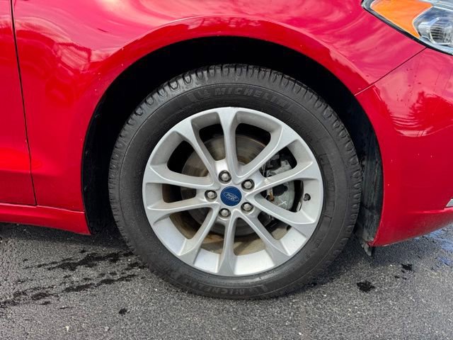 Used 2020 Ford Fusion SEL image 3