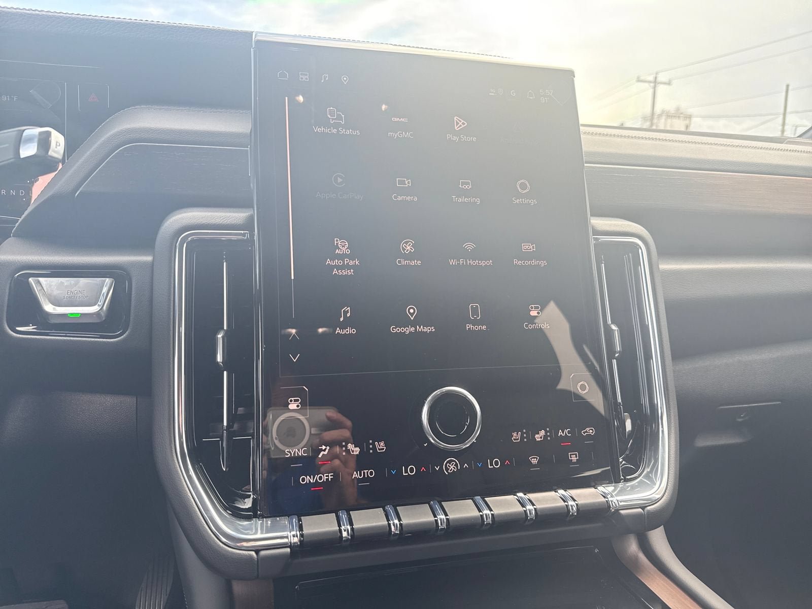 New 2026 GMC Yukon XL Denali w/ Advanced Technology Package AWD/4WD image 24