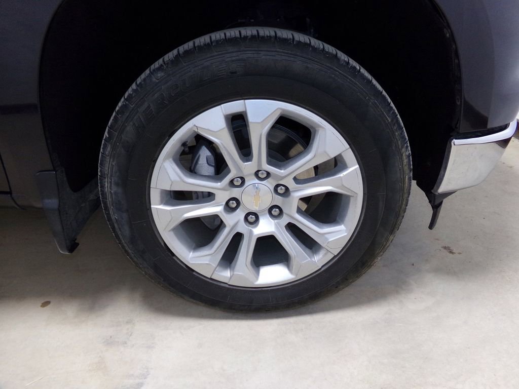 Used 2023 Chevrolet Silverado 1500 LTZ image 34