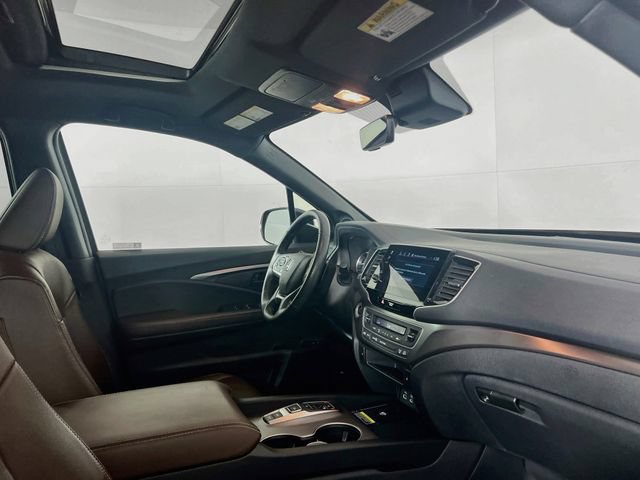 Certified 2024 Honda Passport EX-L image 9