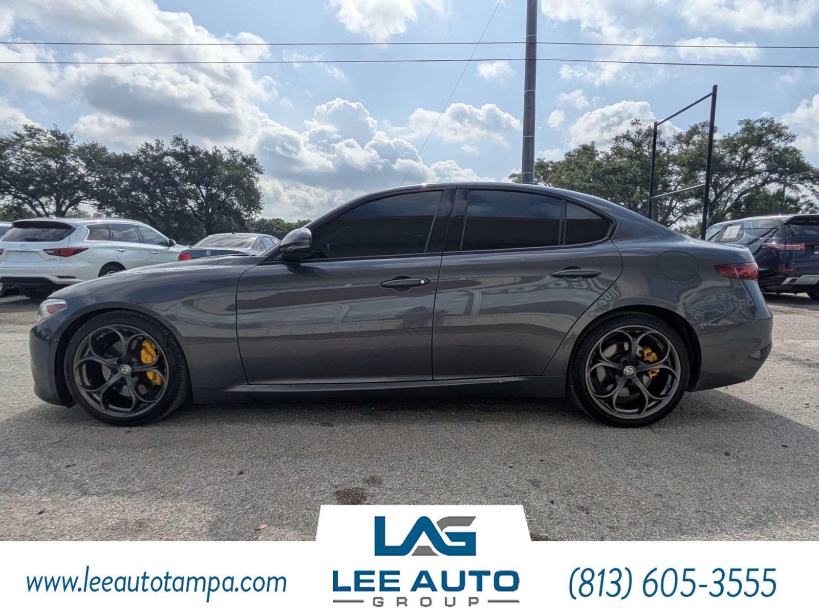 Used 2017 Alfa Romeo Giulia Ti w/ TI 19" Sport Package RWD image 6