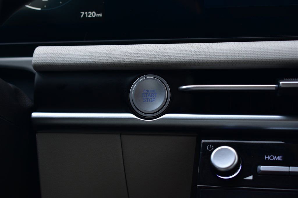 Used 2025 Hyundai Tucson SEL image 36