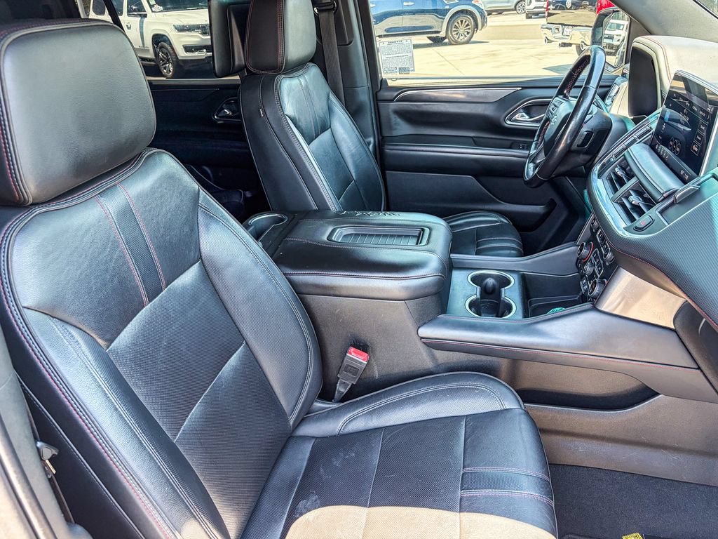 Used 2021 Chevrolet Suburban RST w/ Luxury Package AWD/4WD image 37