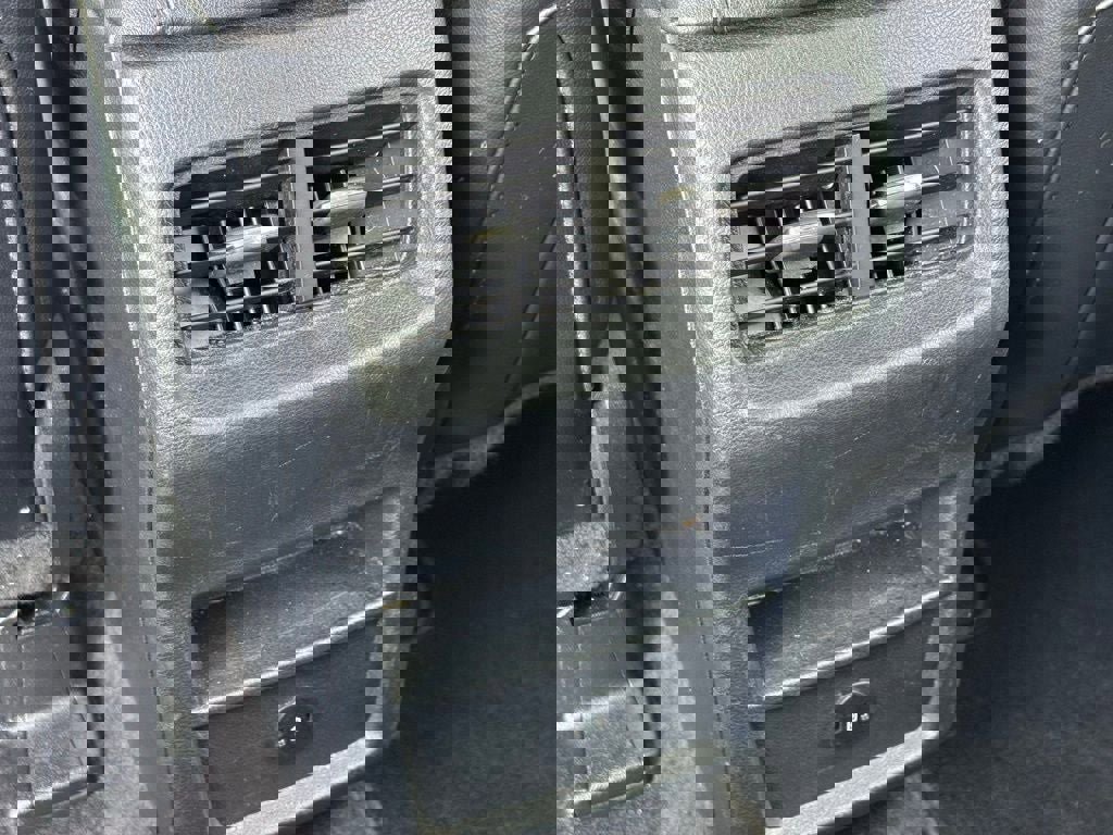 Certified 2023 Ford Edge SEL image 9