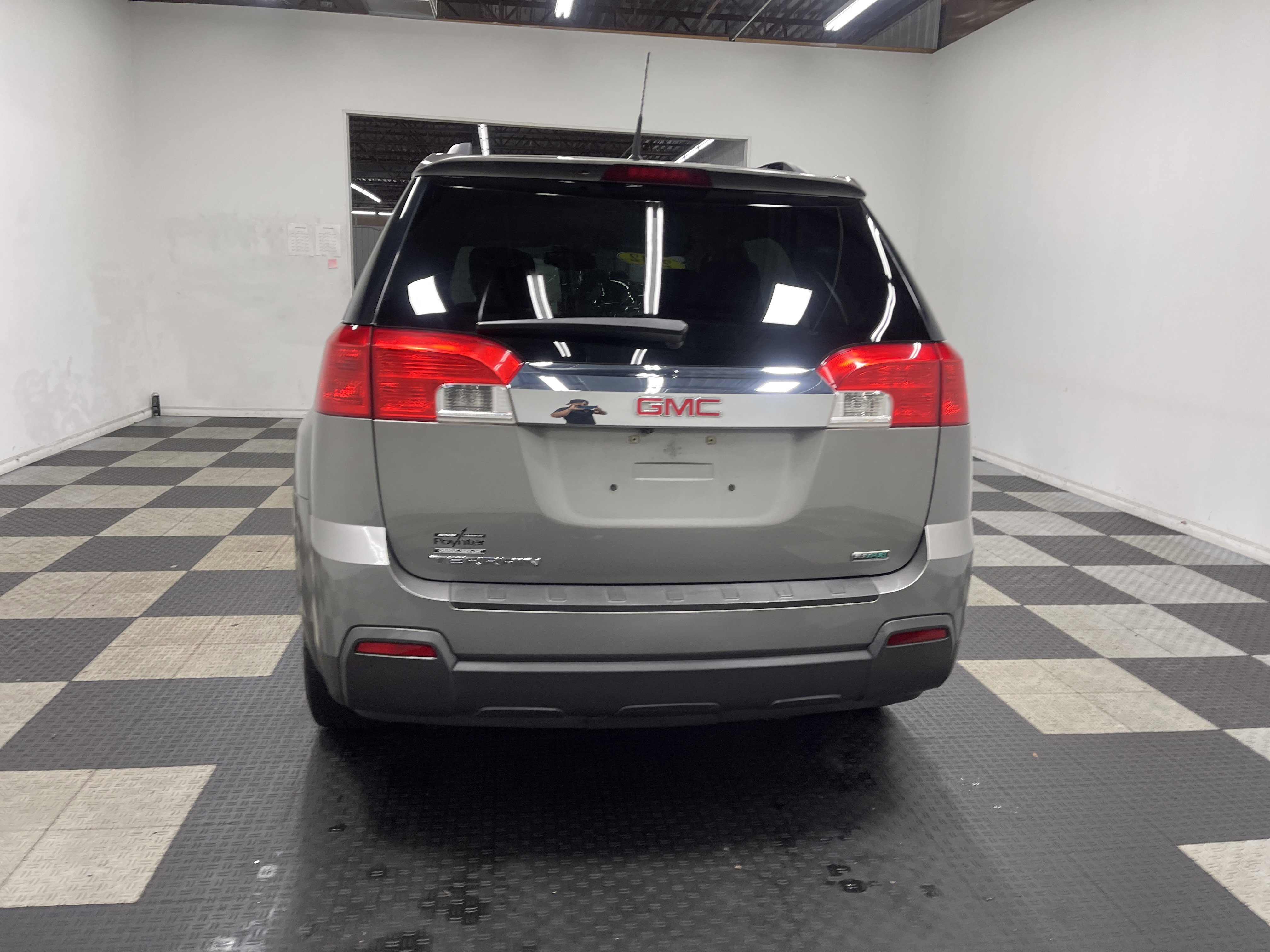 Used 2012 GMC Terrain SLE image 3
