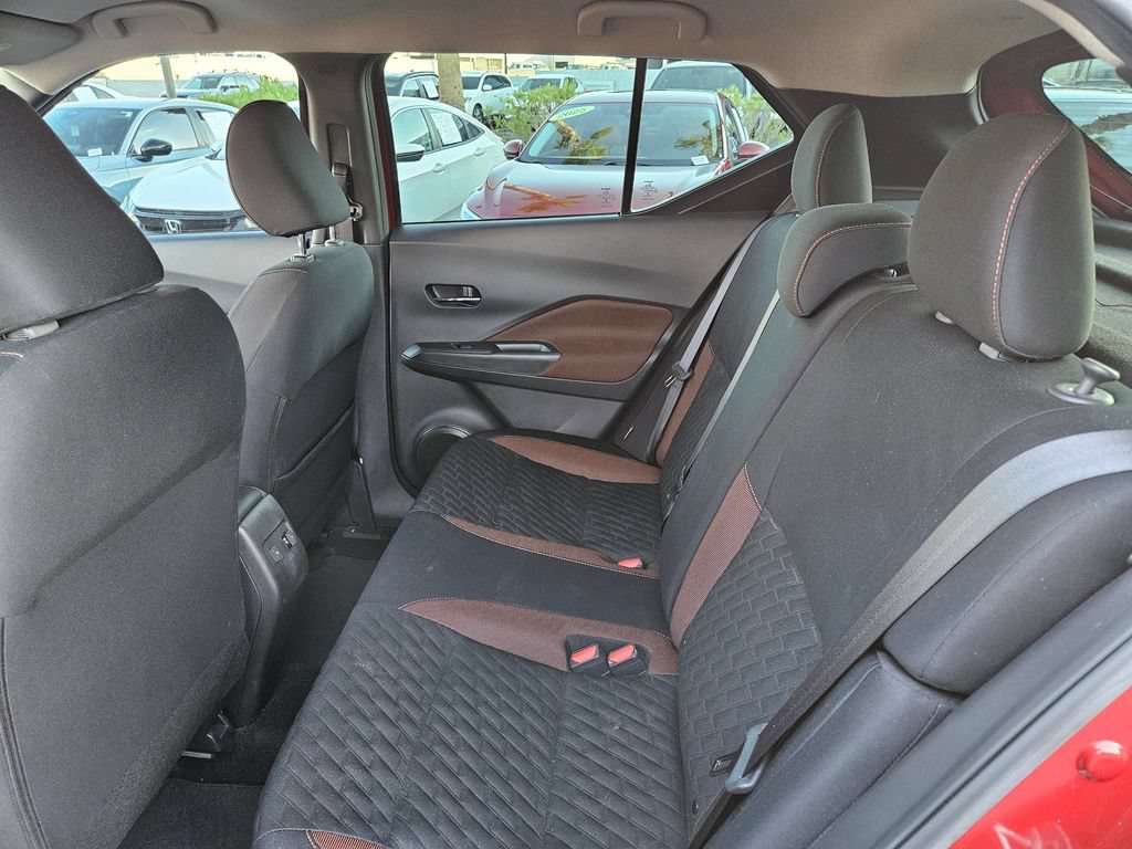 Used 2022 Nissan Kicks SR FWD image 10