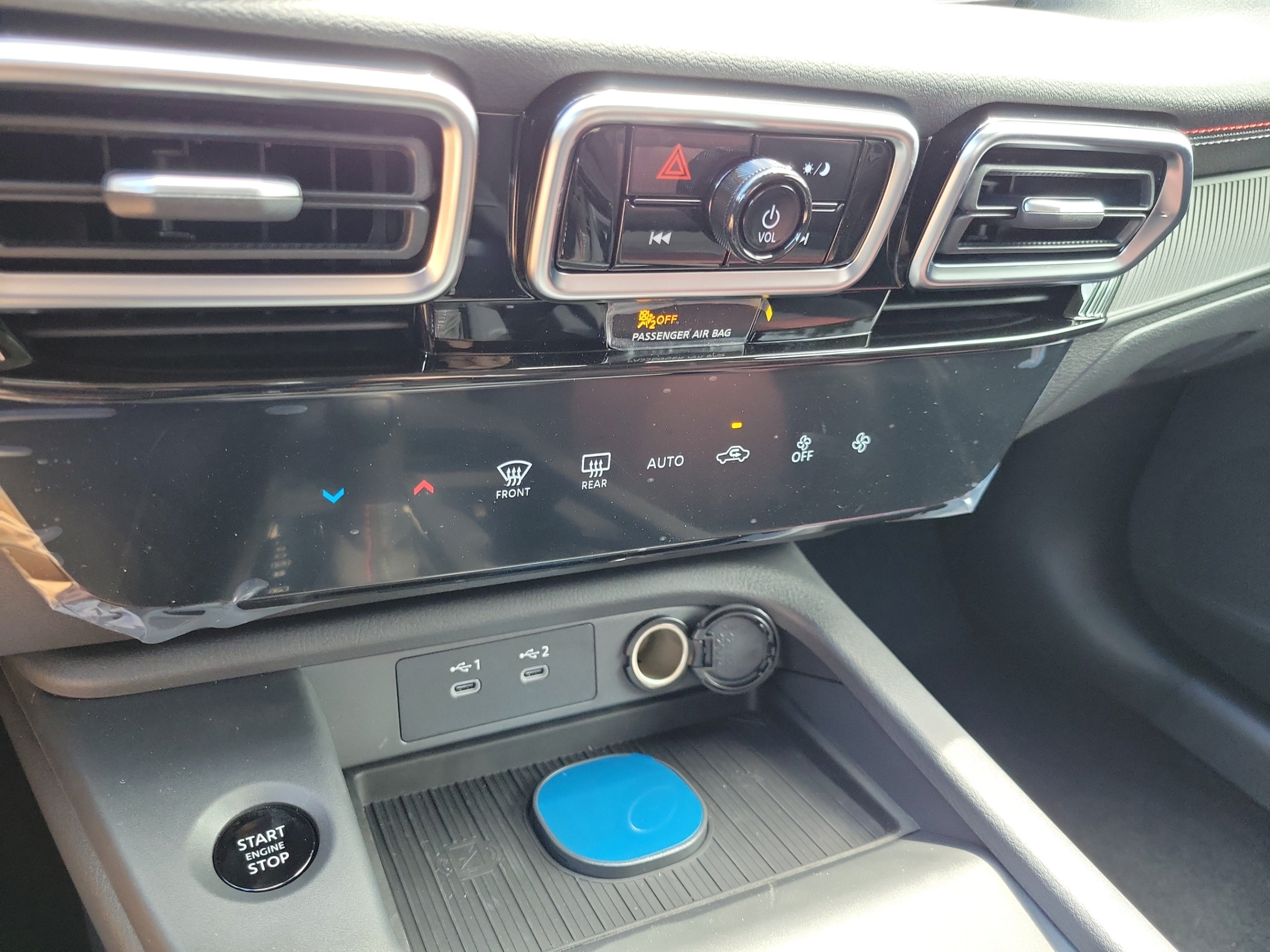 New 2027 Nissan Sentra SR w/ Floor Mat Package FWD image 27