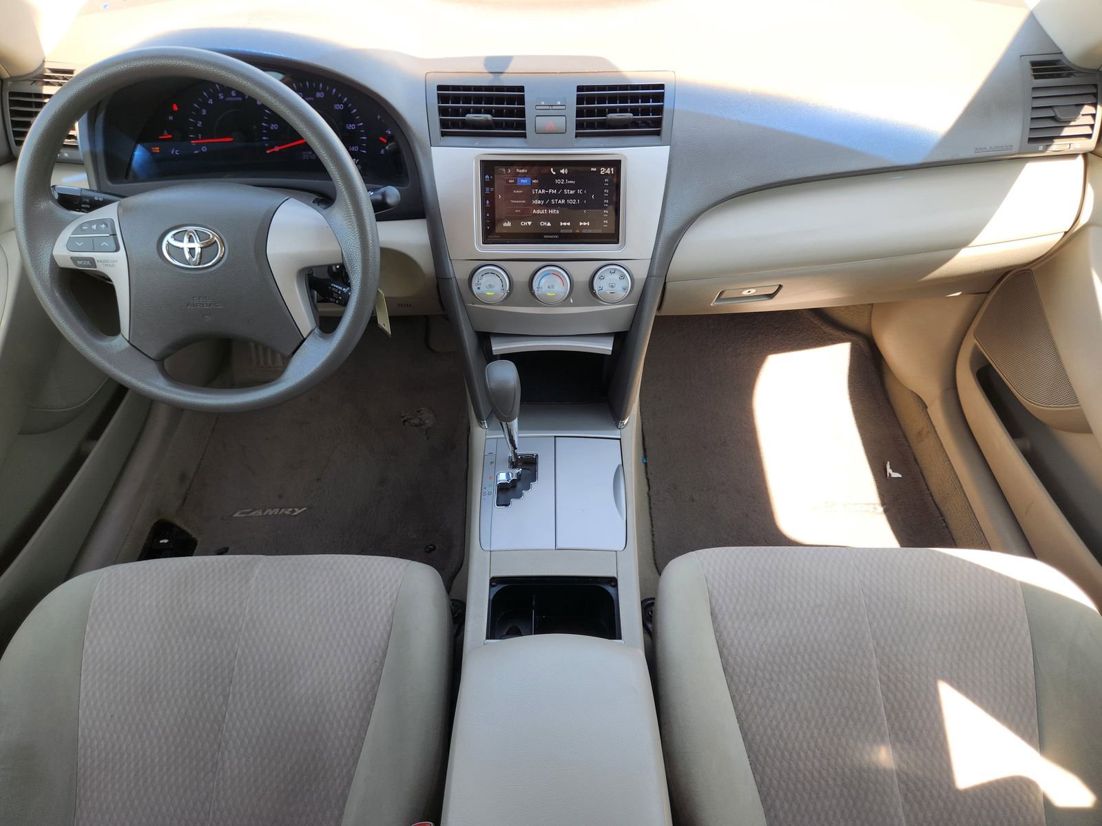 Used 2011 Toyota Camry LE image 28