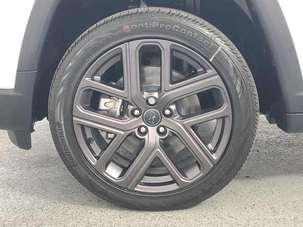 New 2026 Jeep Compass Latitude image 8