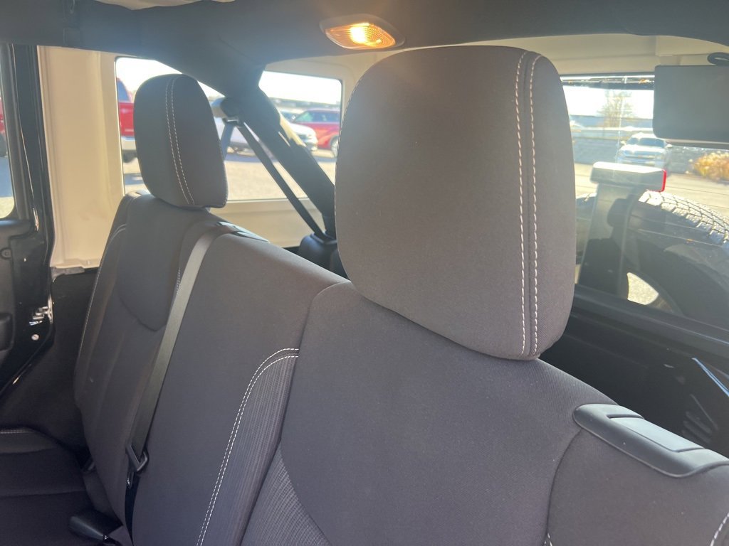 Used 2013 Jeep Wrangler Unlimited Sahara w/ Connectivity Group image 20