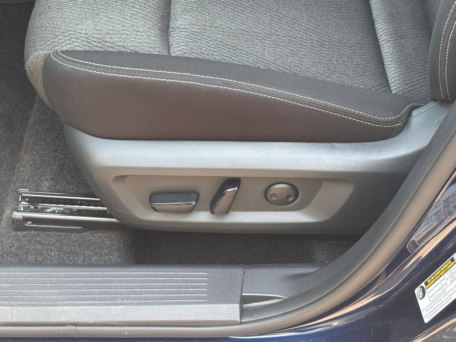 Used 2026 Nissan Rogue SV AWD/4WD image 22