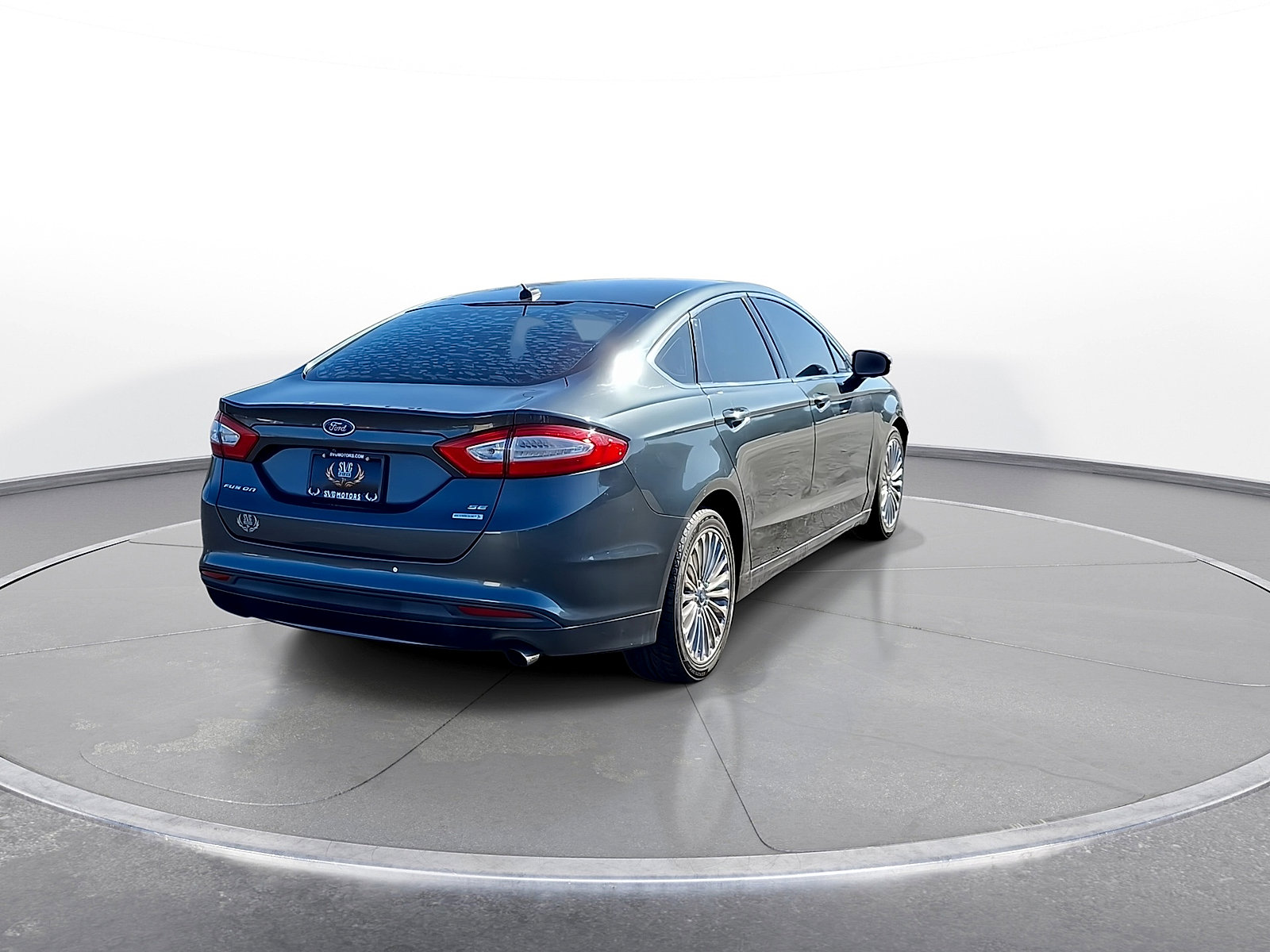Used 2016 Ford Fusion SE w/ Equipment Group 202A FWD image 8