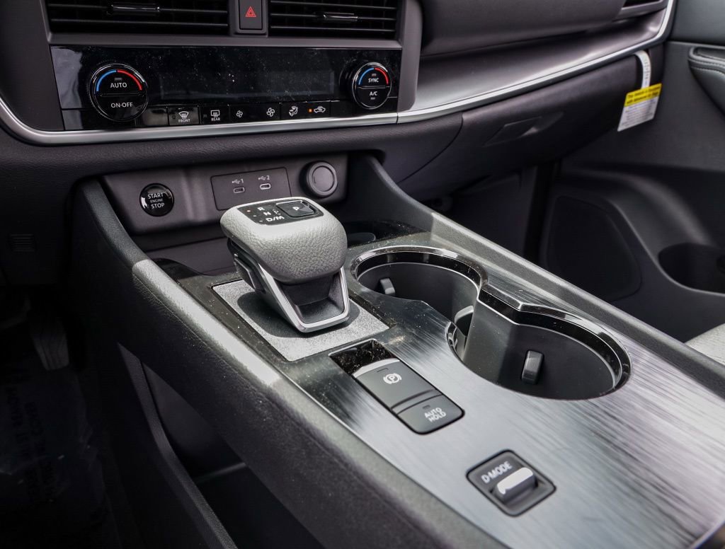 New 2026 Nissan Rogue SV FWD image 29