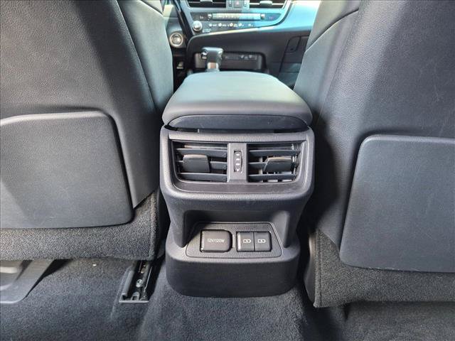 Used 2025 Lexus ES 300h w/ Premium Package FWD image 18